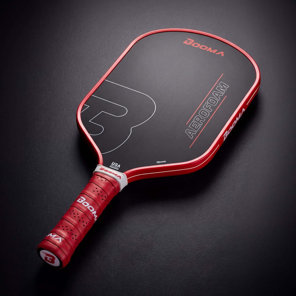 Raquette de pickleball BOOMA Aerofoam sur fond noir